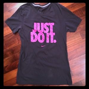 NWOT Nike tshirt